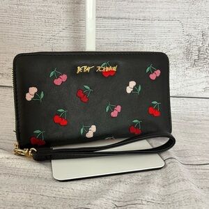 Betsey Johnson Black Large Zip Around Wallet Wristlet Cherry Heart Embroidery